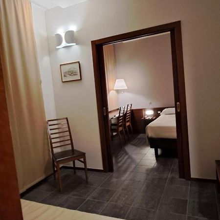 Hotel Mariani イェージ エクステリア 写真